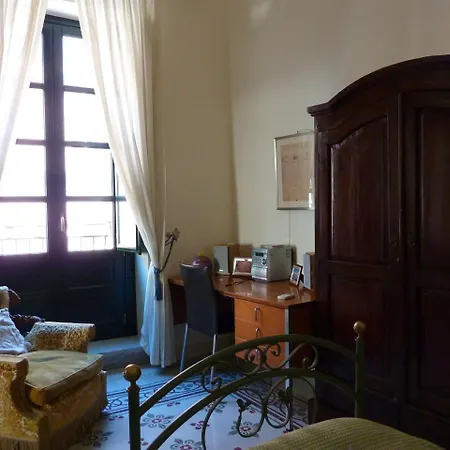 Sicilian Eagles Apartman *